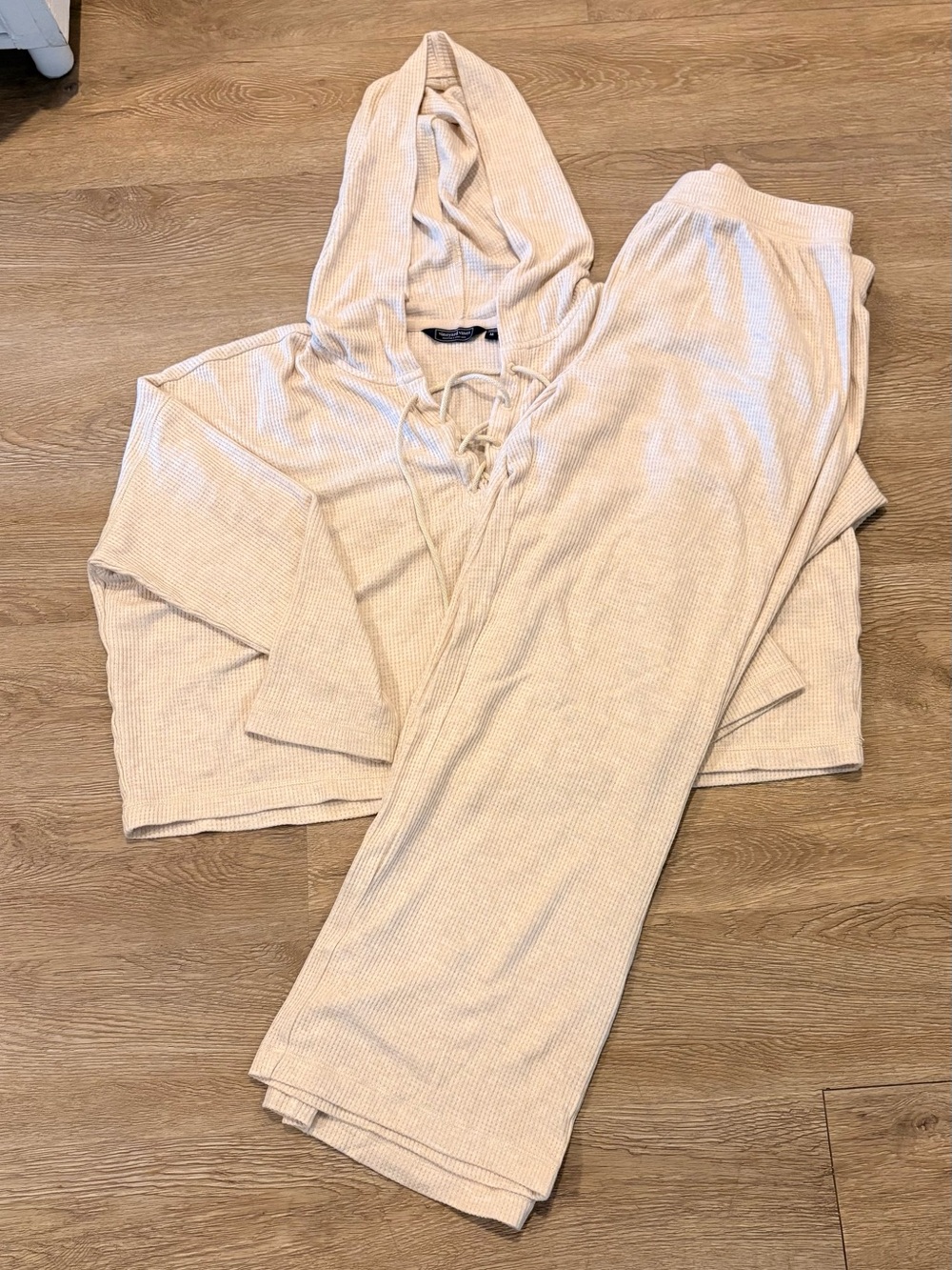 Vineyard Vines Cream Waffle Knit Lace-Up Hoodie
